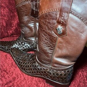 Stylish Brown Leather Western Boots